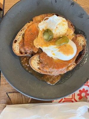 Huevos rancheros benedictine