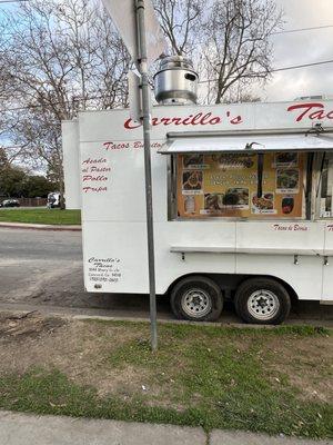 Menu: tortas, tacos, quesadillas, burritos, quesabirria, birria and aguas frescas.