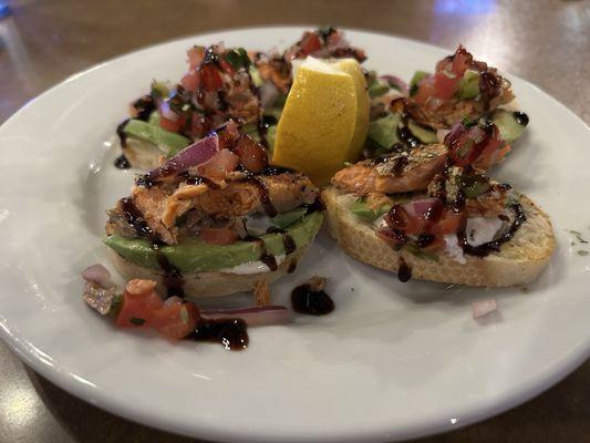 salmon crostini