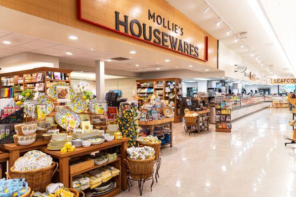 Mollie Stone's Market Housewares in Greenbrae