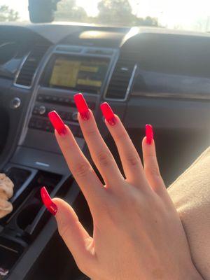 Le Nails