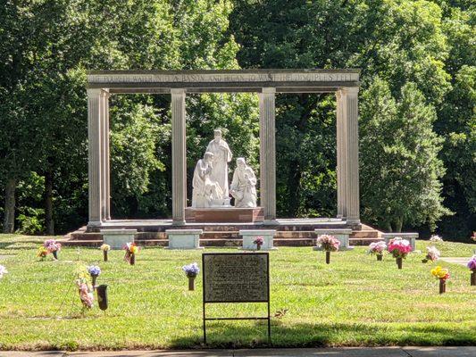 Forest Lawn West Cemetery, Charlotte