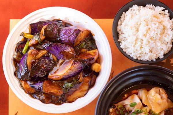 Steam wonton w/spicy chili sauce V4. Stir Fry Eggplant with Basil