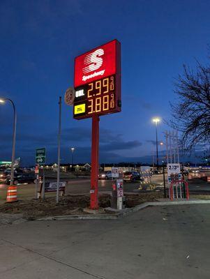 Sign and air pump