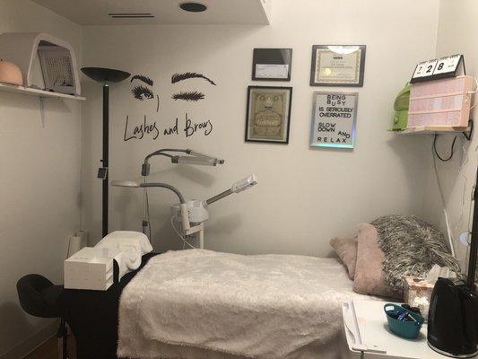 Eyelashes extension and facial studio