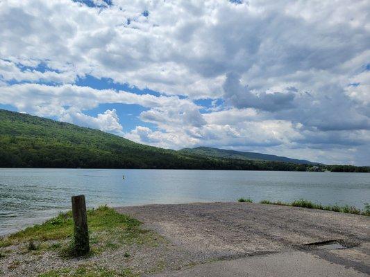 Boat access at lake