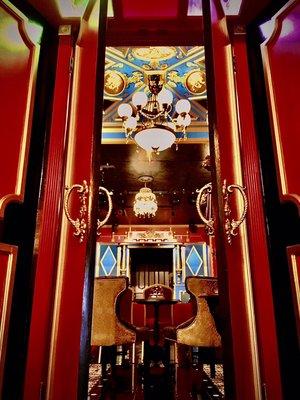 Entrance from the Rabbit-in-Hat Magic Shop to the Magic Showplace Theater