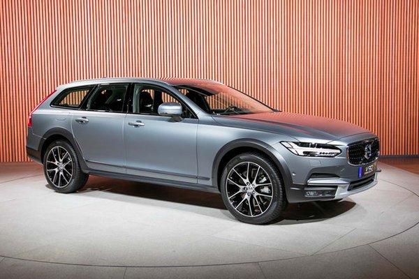 All-New V90 Cross Country Wagon