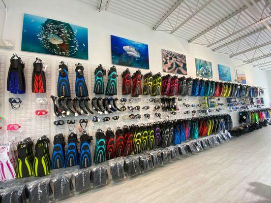 Wide selection of mask, fins & snorkel equipment.