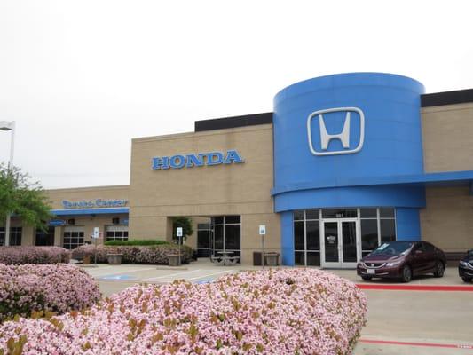 Welcome to the New Car Department of Honda Cars of McKinney!