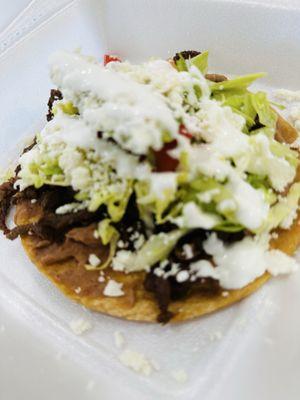 Steak tostada