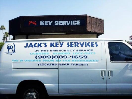 24 hour emergency locksmith services in San Bernardino.