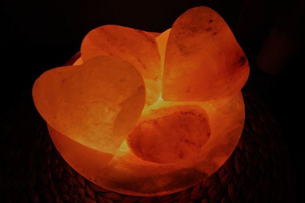 Our Signature Massage includes Himalayan Salt Stones which are incorporated into the massage. A warm and relaxing sensation.