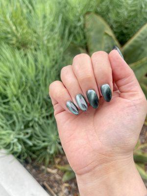 Emerald Cat Eye Hard Gel Manicure