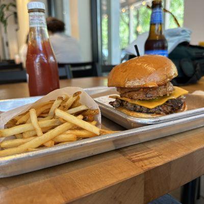 Memphis BBQ Burger...excellent.