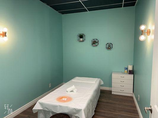 U.mi massage
2981 E 3300th S

Millcreek, UT 84109