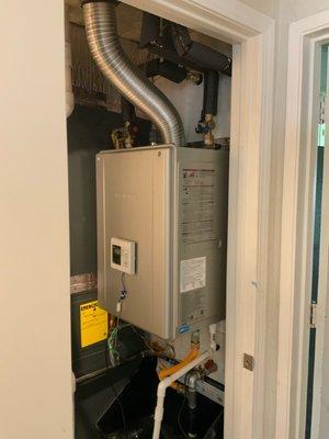 Tankless water heater