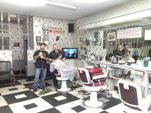 Louie's Barber Salon