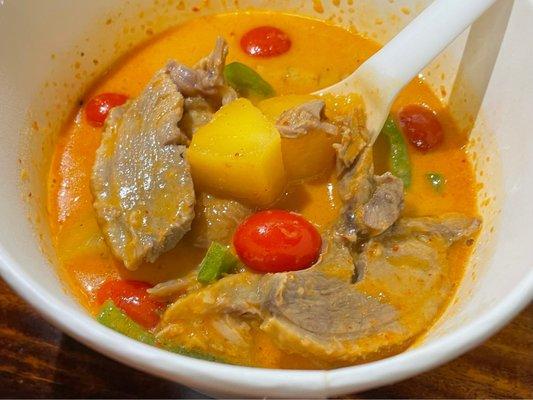 11/25/22 - Kaeng Phed Duck (Thai Red Curry Duck) $22