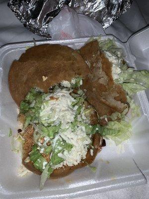 "3 Gorditas platter" we received a sope instead and a crazy amount of tasteless topping. Greasy and no seasoning. 1/5 rating