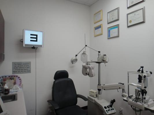 Computer assisted eye exams