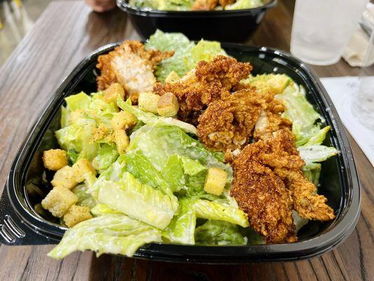 Caesar salad with crispy chicken