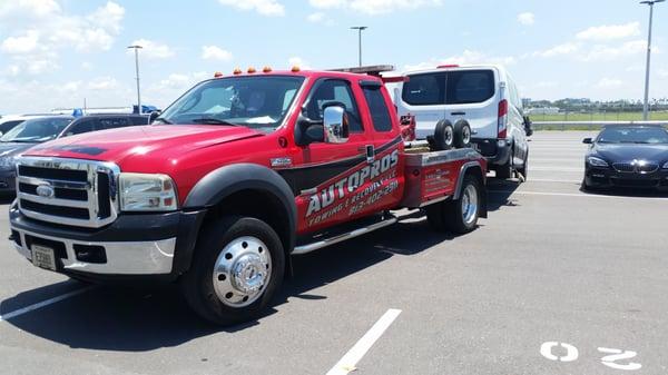 Autopros Towing & Recovery LLC delivers the safest, most reliable towing services in Tampa, FL...