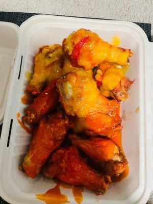 10 Wings with Mango Peach Habanero and Trio Sauce