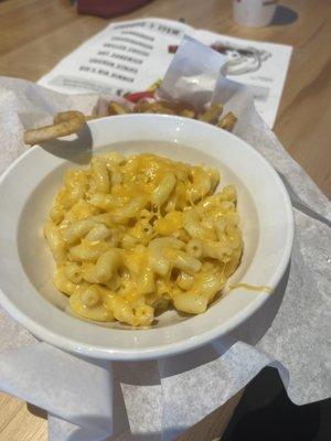 KIDS MAC & CHEESE