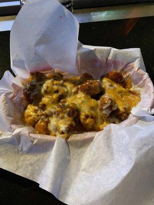 Tater Tots with chili Cheese