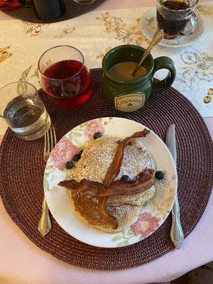 Blueberry pancakes with bacon