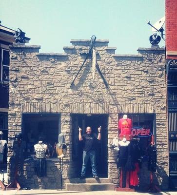 front of our shop, right after our 2 Gargoyle "security guards" arrived! Welcome to the family, Grimm and Lock! :-)