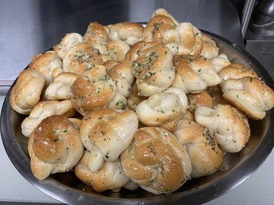 Garlic knot