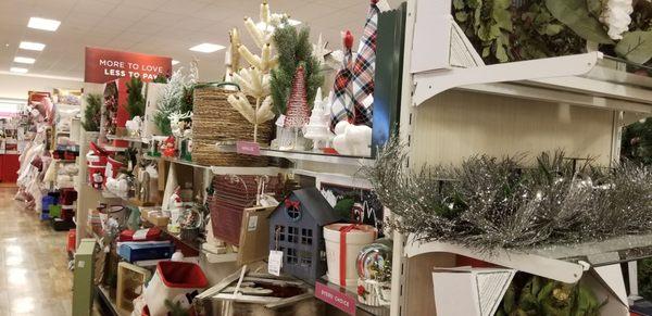 Christmas is my favorite time of year at Homegoods!