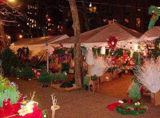 SoHo Square: New York City Christmas Tree Store 01