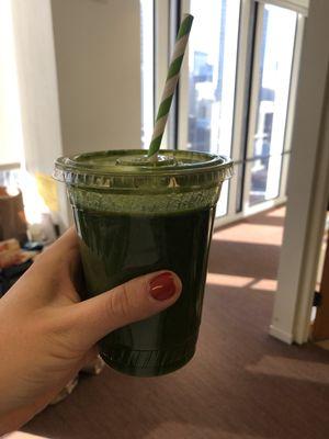 Green Powerhouse Smoothies yum yum can't wait to have one of these again soon!