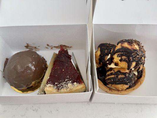 Crunch, cheesecake,cream puff tart