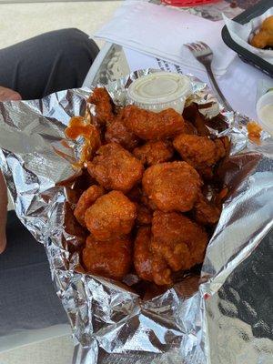 Classic boneless wings