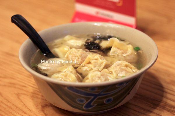 Seaweed Soup Wonton 海味抄手 ($9.80)