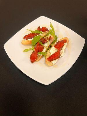 Blueberry gravlax crostini