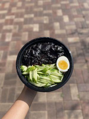 ig: @whatsviveating  |  jajangmyeon