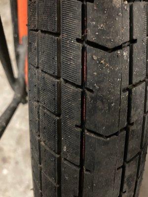 RadWagon tire NOT subject to recall while still on the bike...you can see the orange casing through the tread