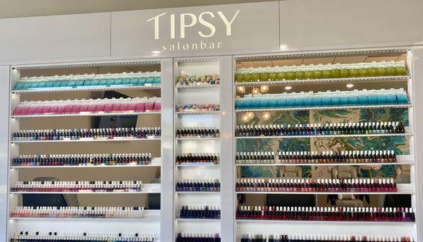 Tipsy salon Bar is a beautiful hair and nail salon.  Check it out!!