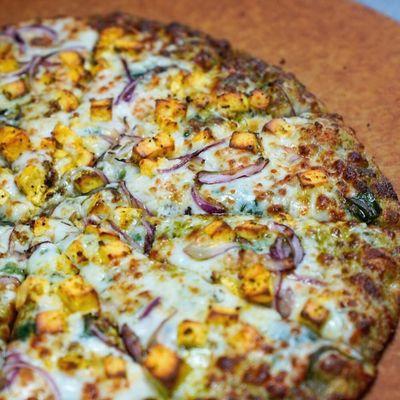 Cauliflower crust Paneer pizzas with extra Toppings