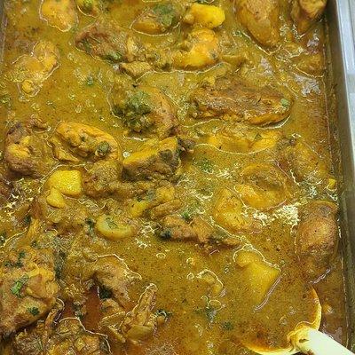 Curry chicken