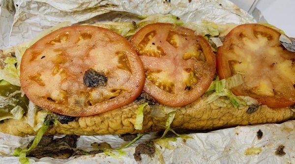 Special Cheesesteak w lettuce y tomato- heavy. ...MEH