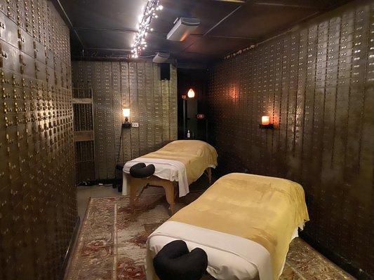 Couples massage in the vault