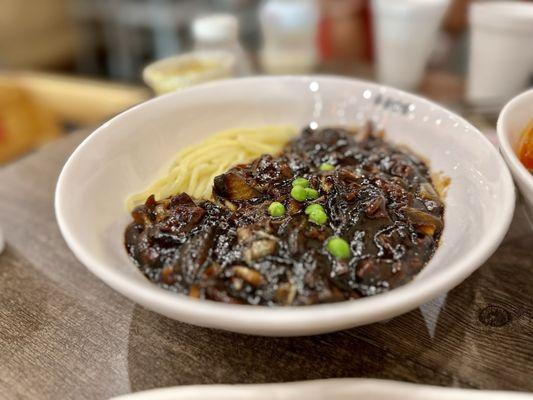 Jajangmyeon