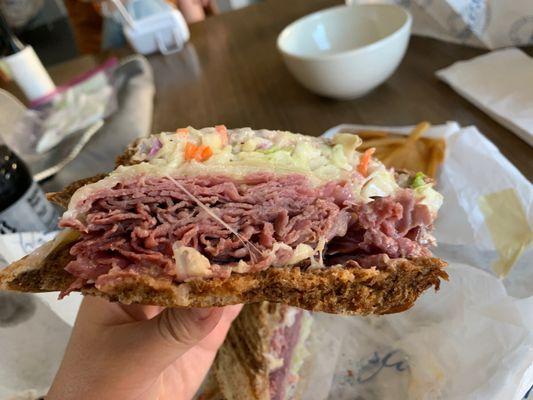 Everybody Loves Raymond (corned beef, swiss cheese, coleslaw, Russian dressing)