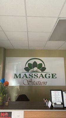 Massage station